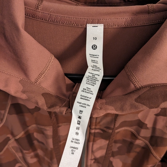 Lululemon Camo Zip up - Picture 2 of 3